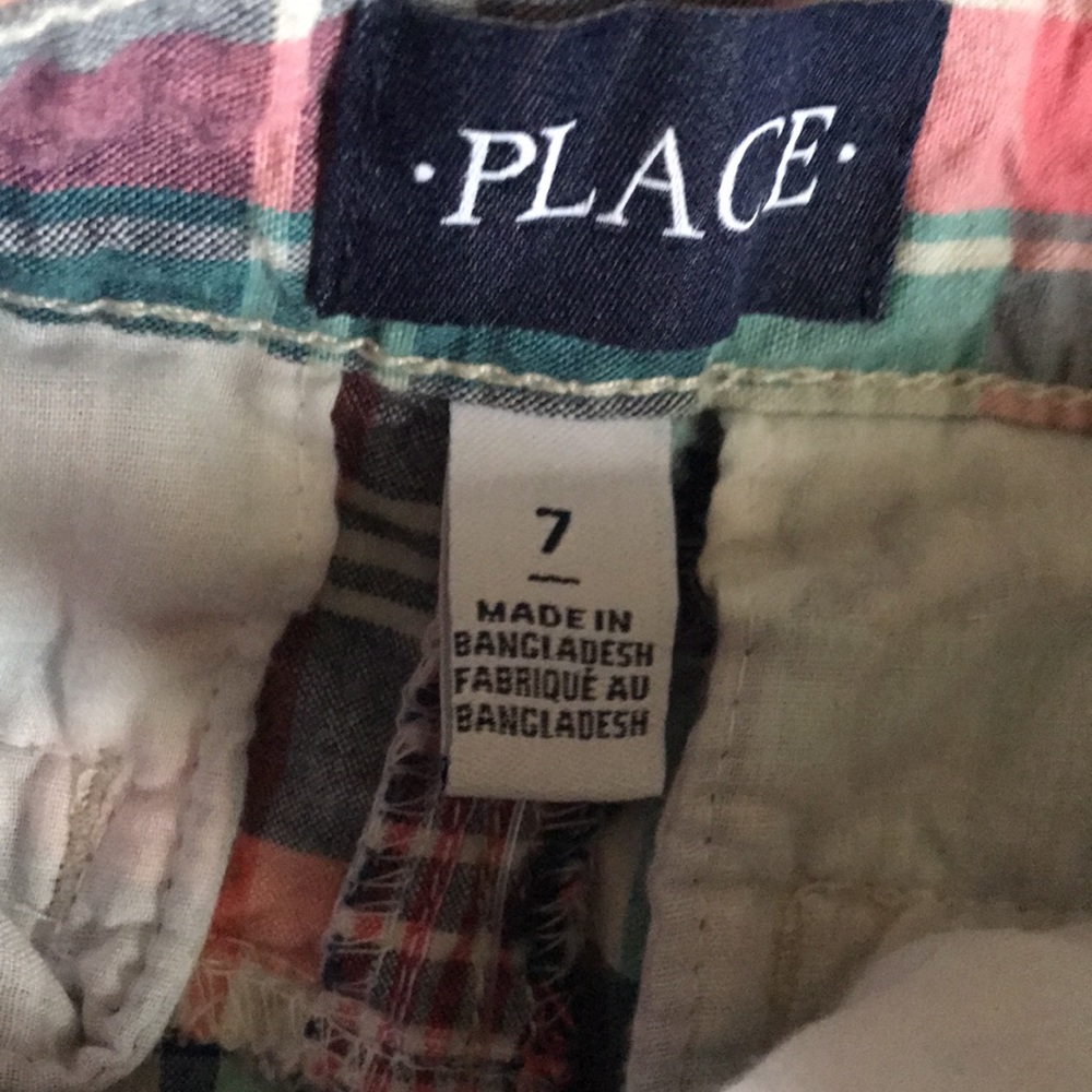 Shorts - Picture 3 of 4